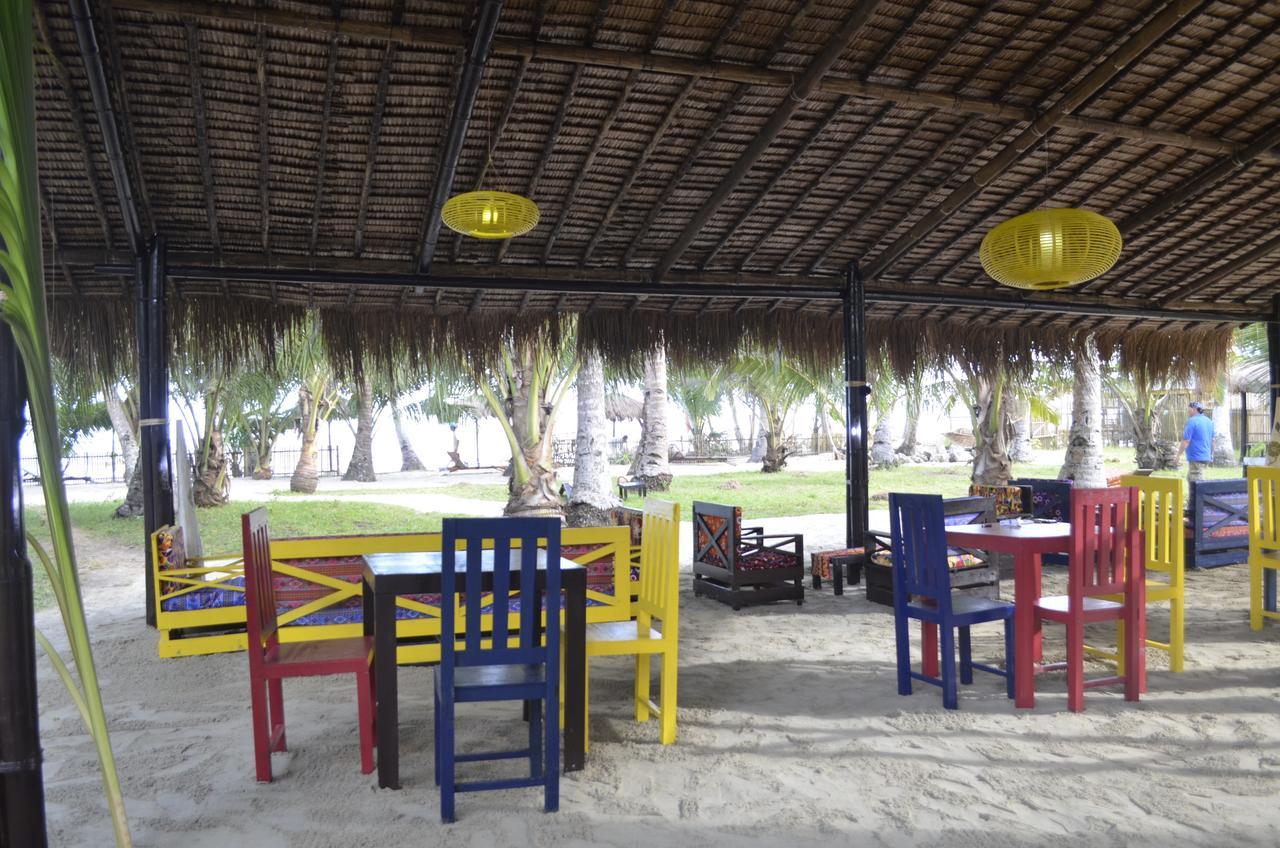 Peace & Love Beach Club Roxas (Palawan) Exterior foto