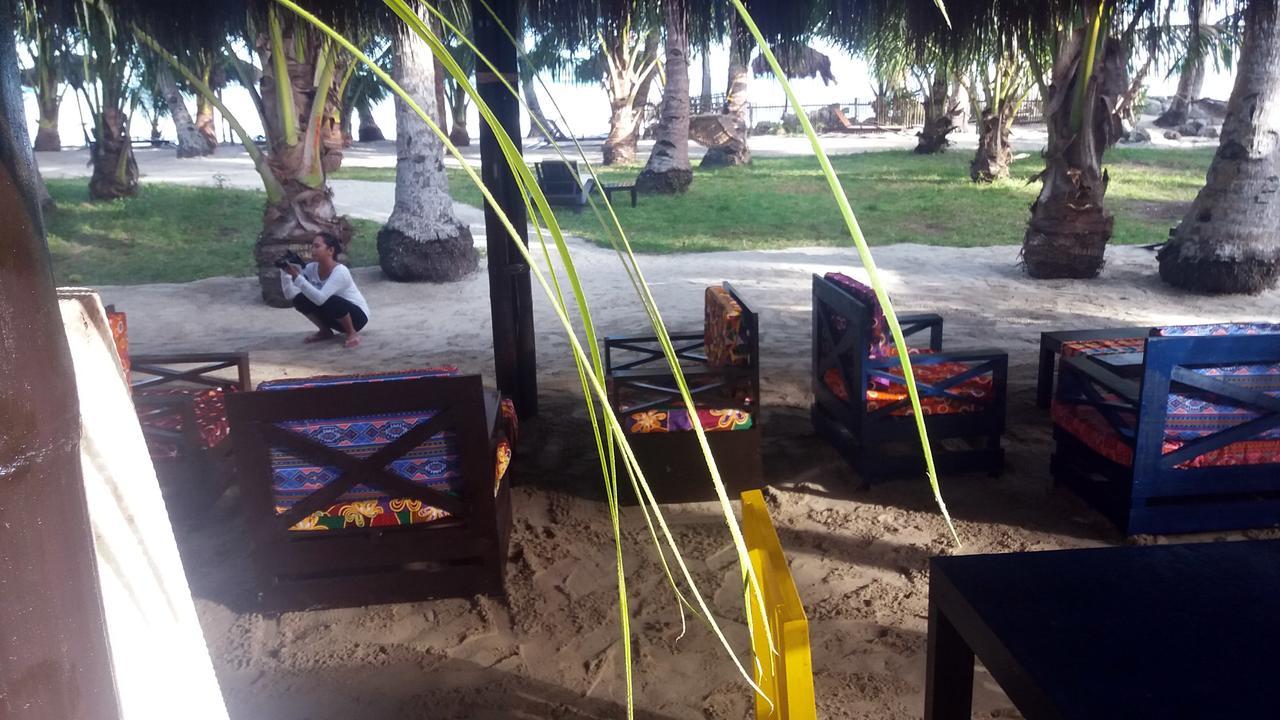 Peace & Love Beach Club Roxas (Palawan) Exterior foto