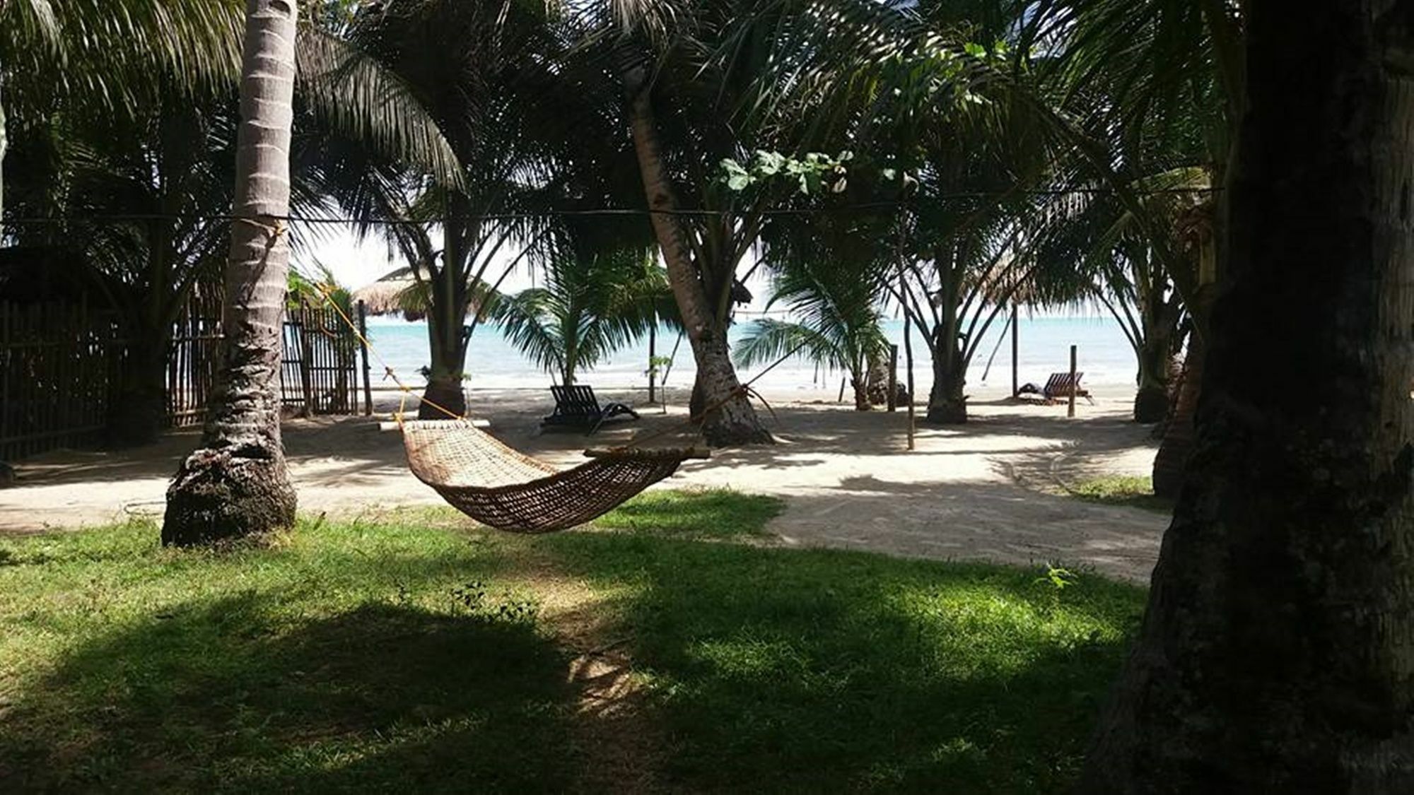Peace & Love Beach Club Roxas (Palawan) Exterior foto