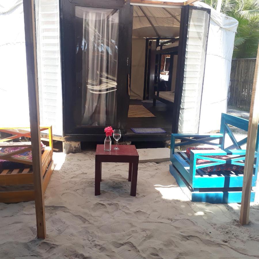Peace & Love Beach Club Roxas (Palawan) Exterior foto